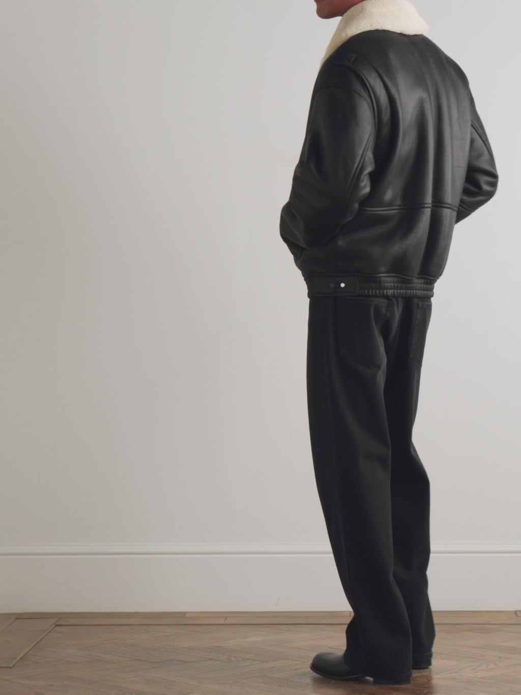 Men’s Black Shearling Leather Jacket – Sheepskin Winter Coat with Shearling Collar